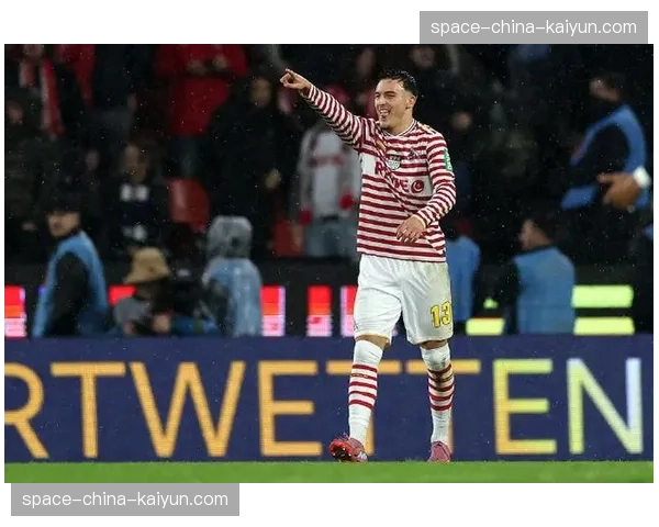 德国U21国脚接受采访，谈被德甲俱乐部关注的感受